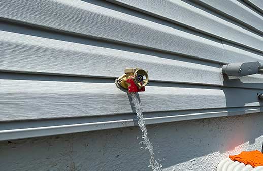 frost free outdoor faucet installed.