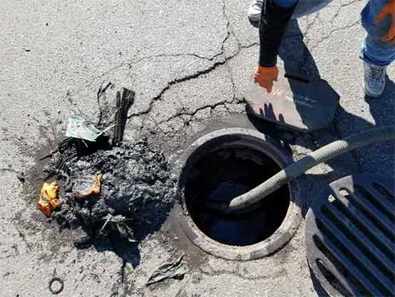 storm drain cleaning in chicago.