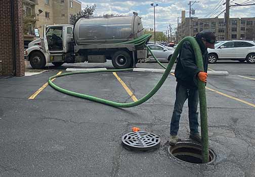 professional storm drain cleaning services in chicago.