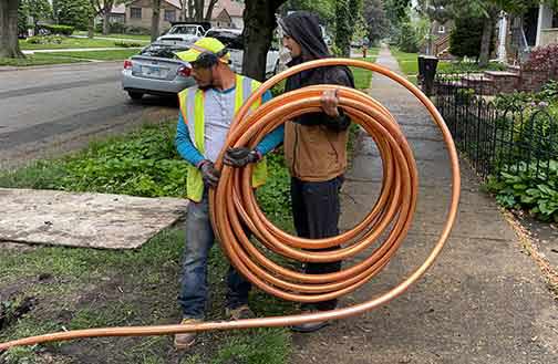 a water line replacement taking place in chicago.